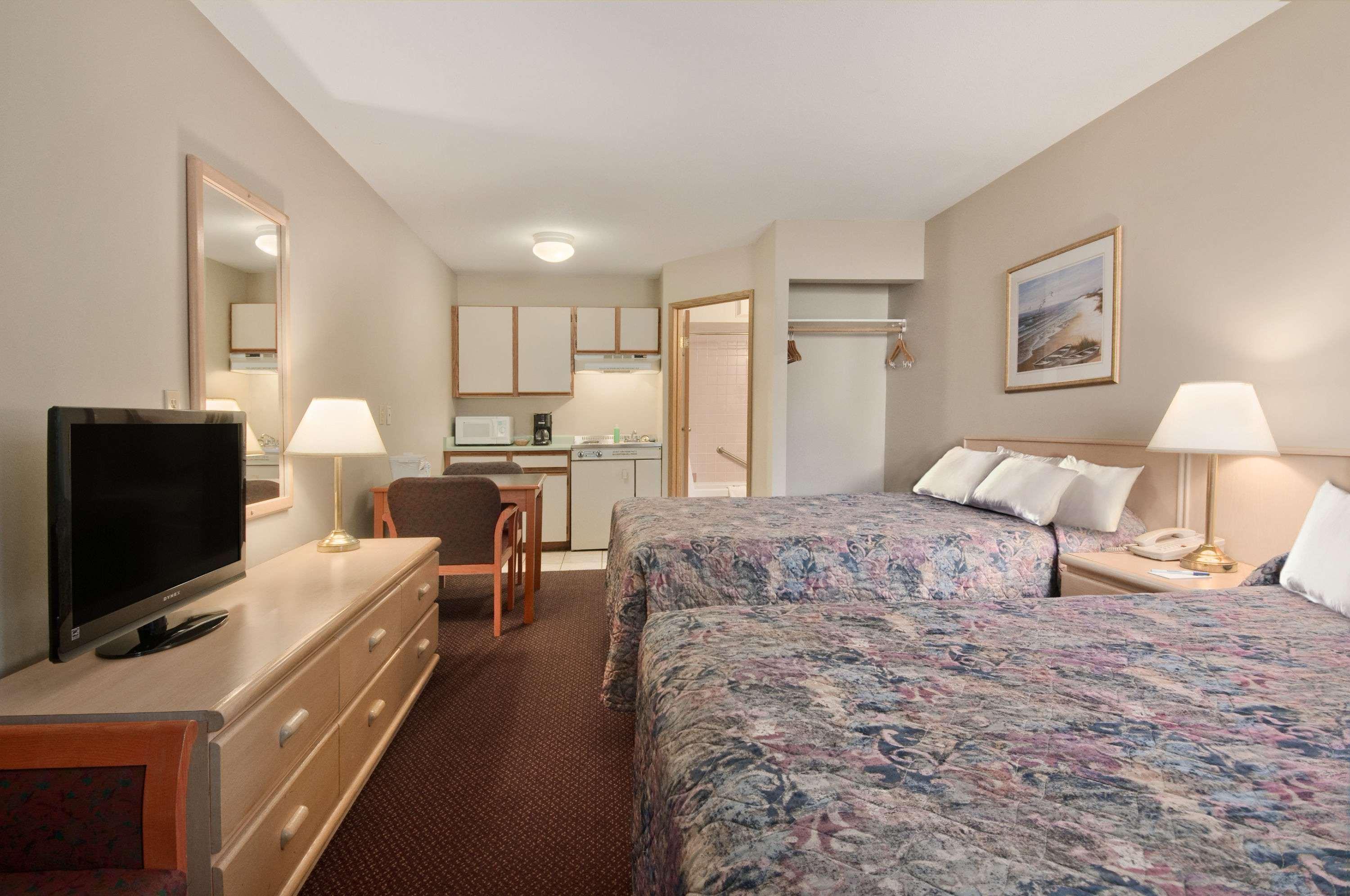 Coast Courtenay Hotel エクステリア 写真