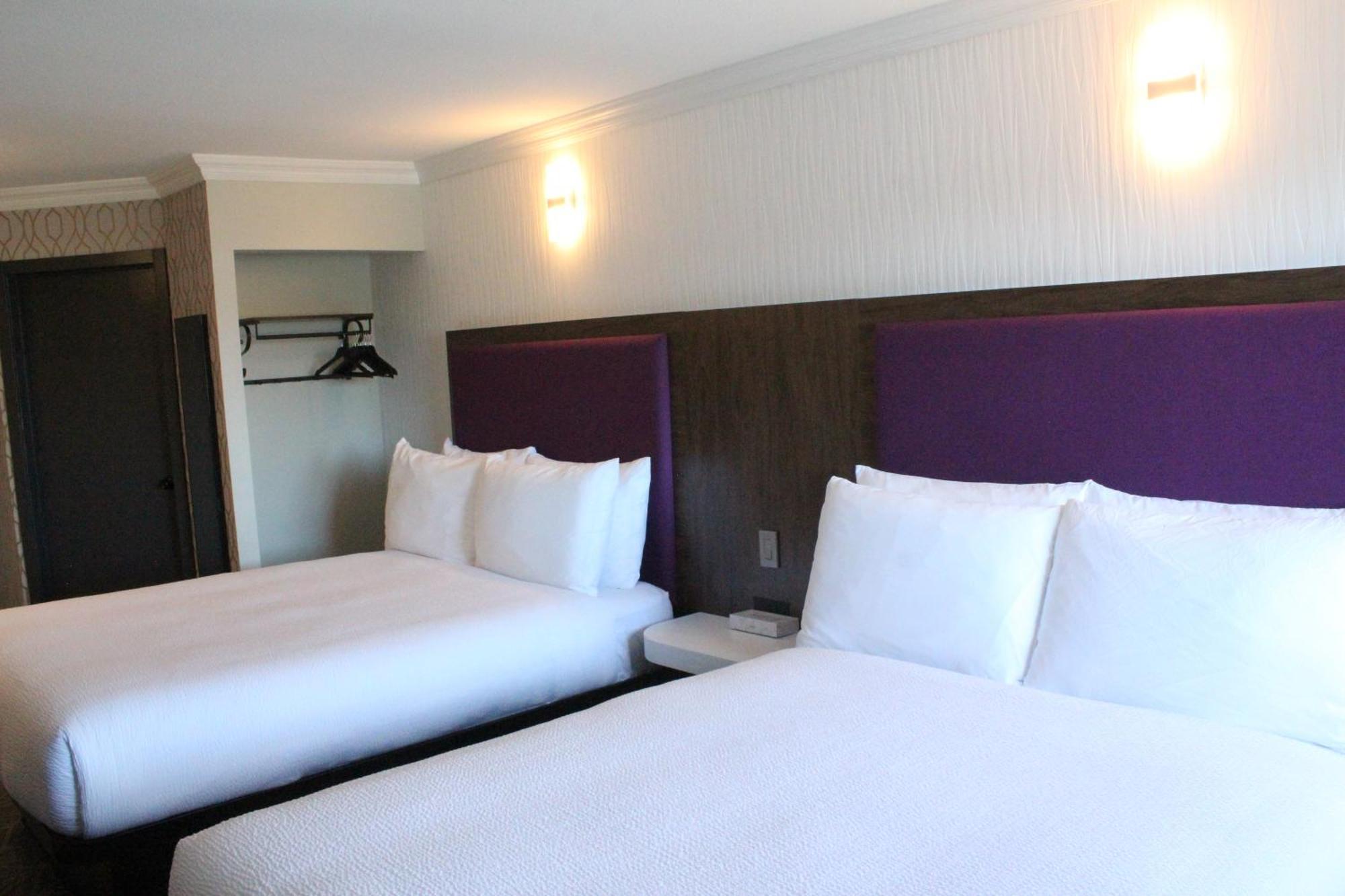 Coast Courtenay Hotel エクステリア 写真