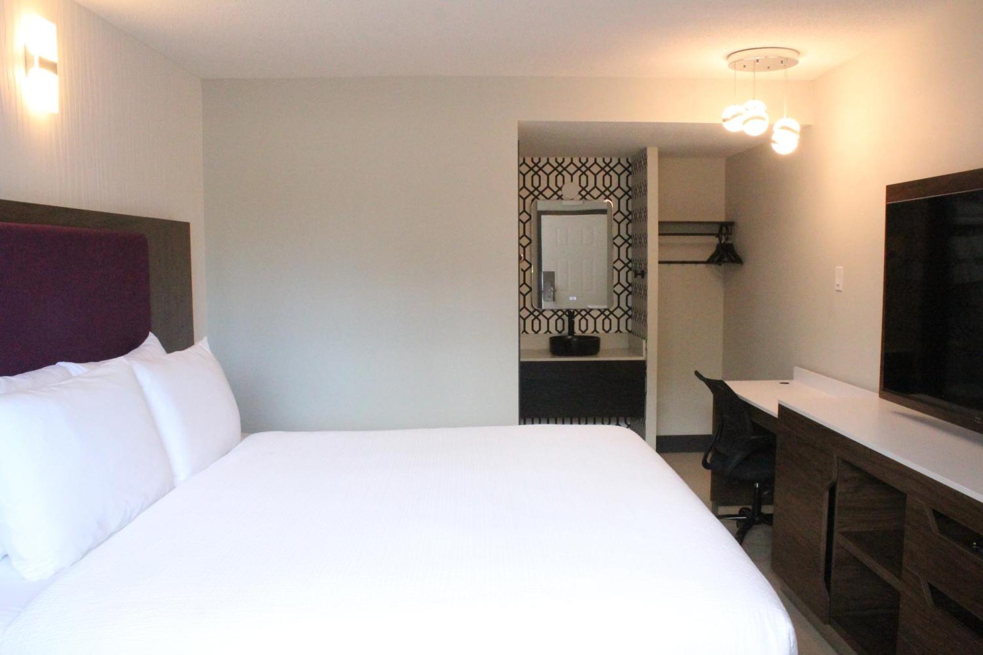 Coast Courtenay Hotel エクステリア 写真