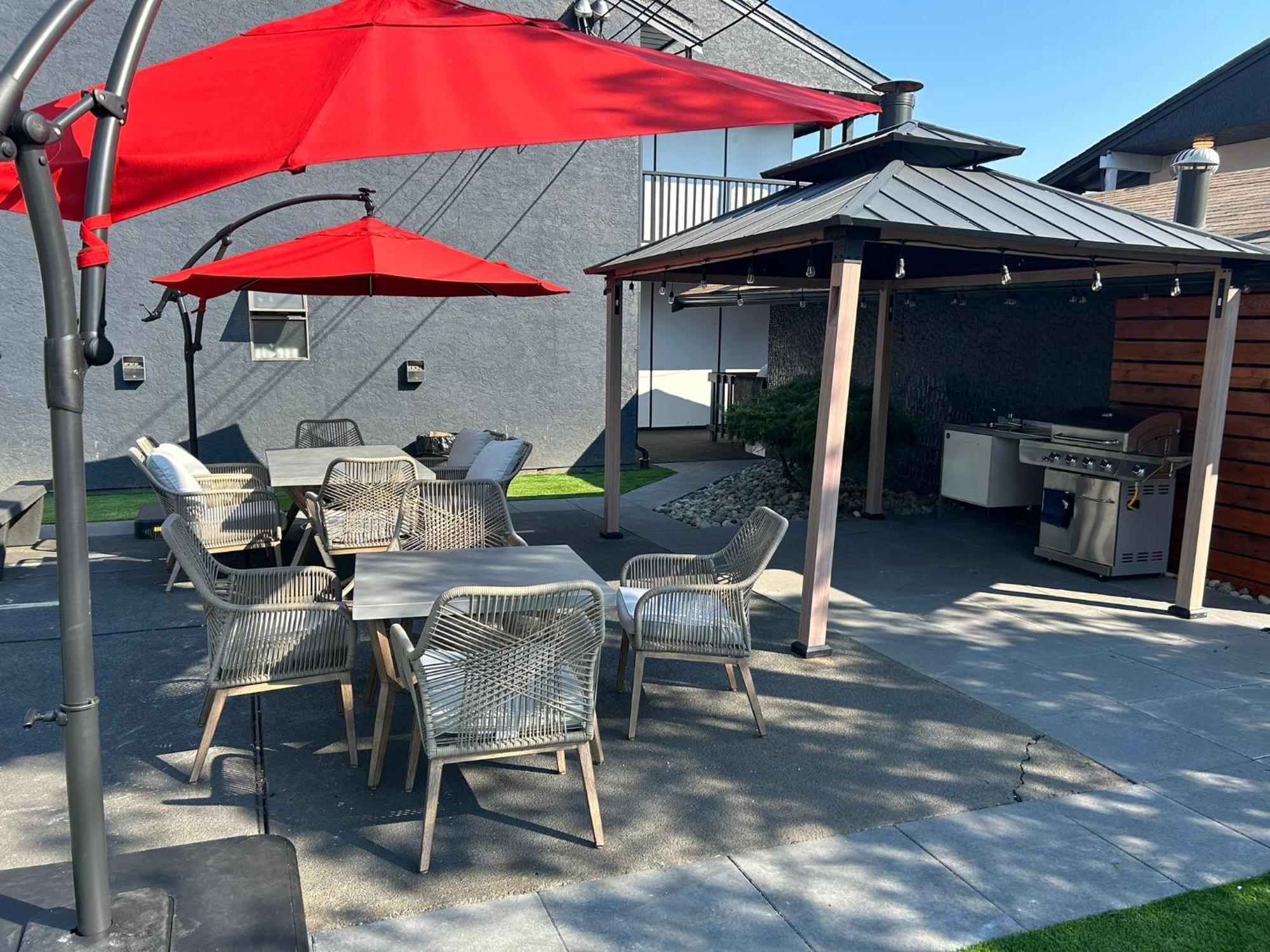 Coast Courtenay Hotel エクステリア 写真