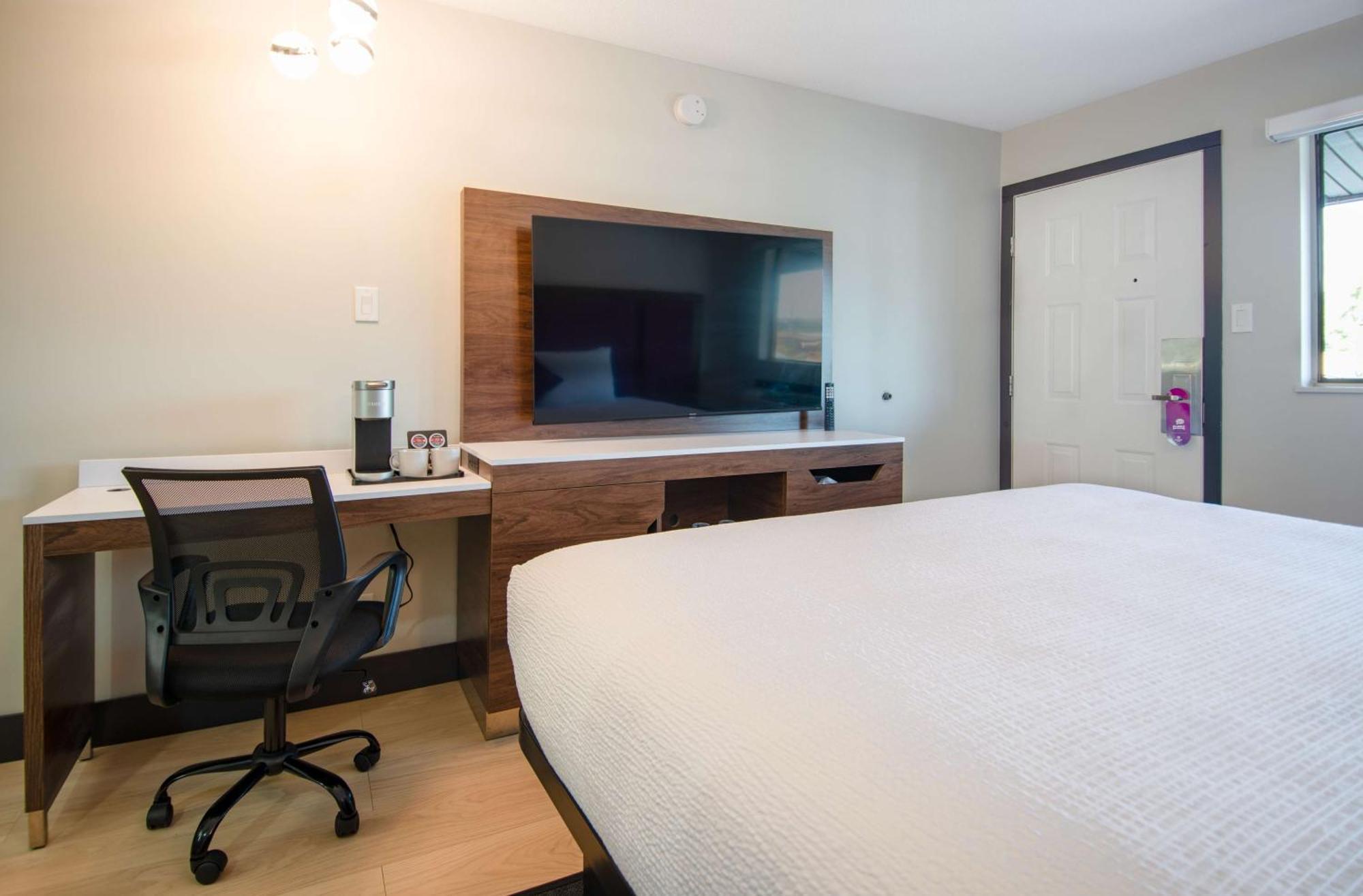 Coast Courtenay Hotel エクステリア 写真